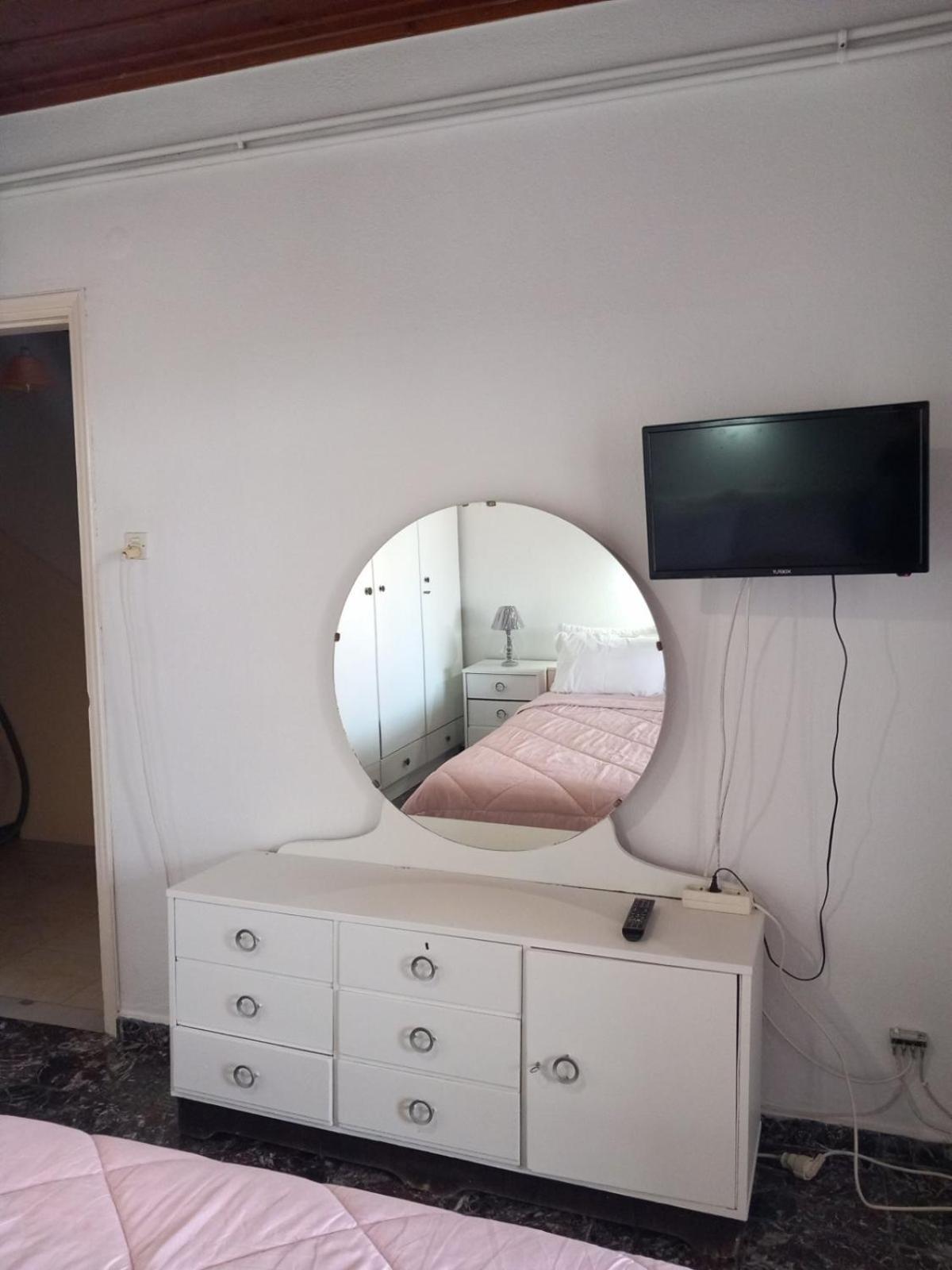 Katerinas Apartmens Città di Skiathos Esterno foto
