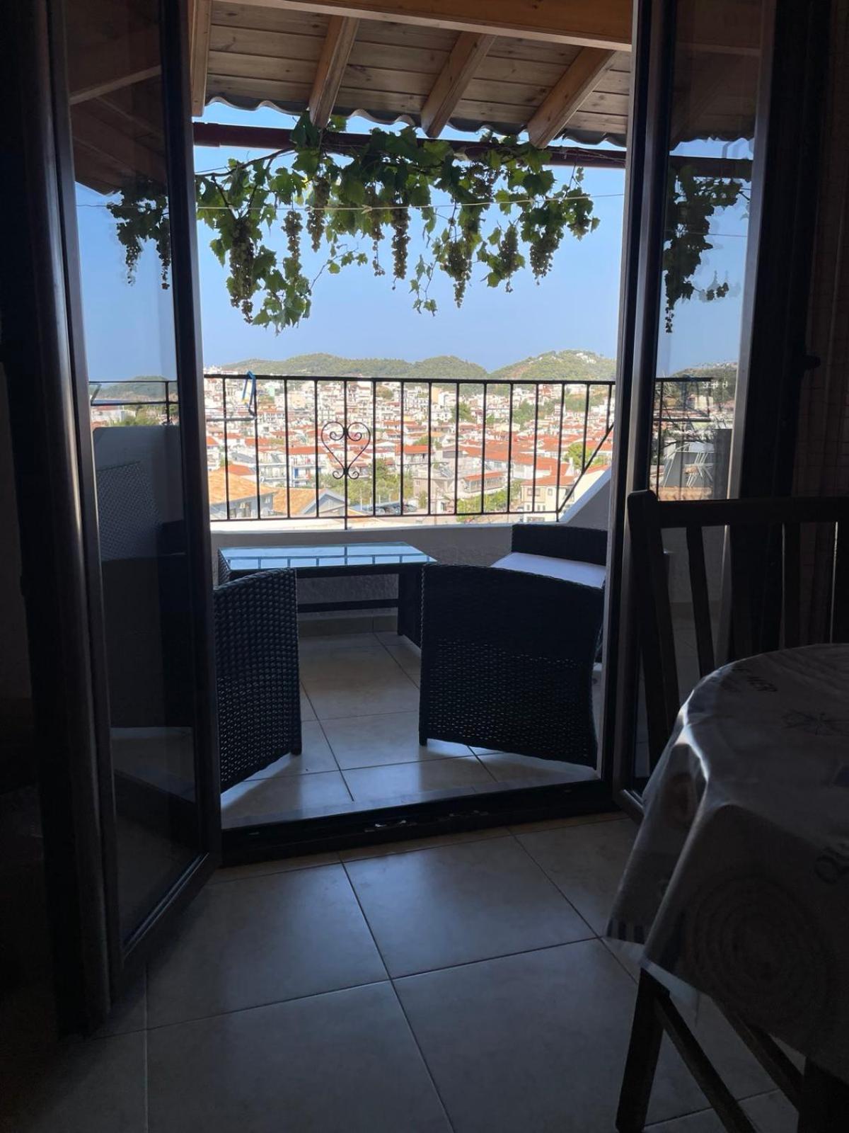 Katerinas Apartmens Città di Skiathos Esterno foto