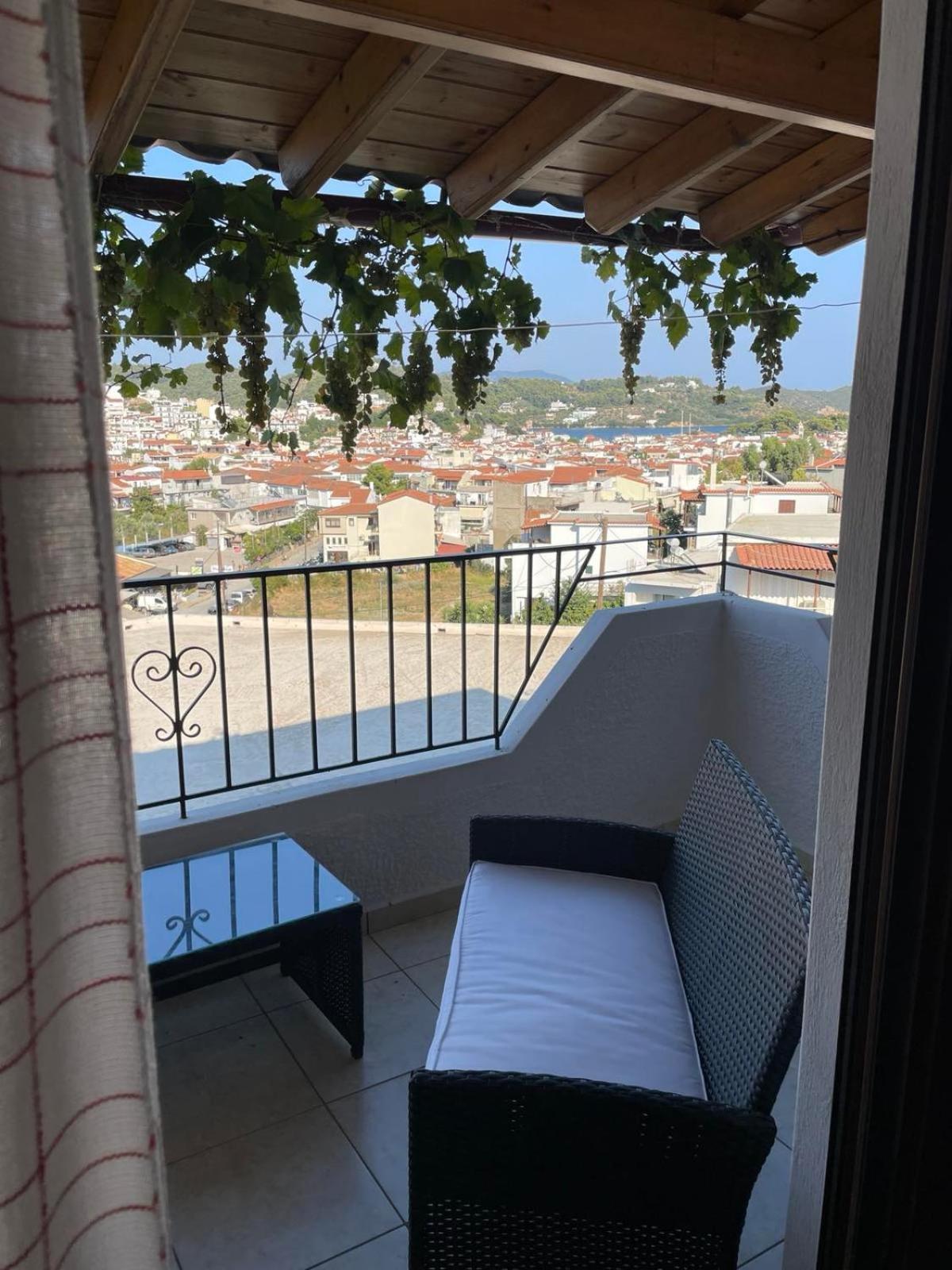 Katerinas Apartmens Città di Skiathos Esterno foto